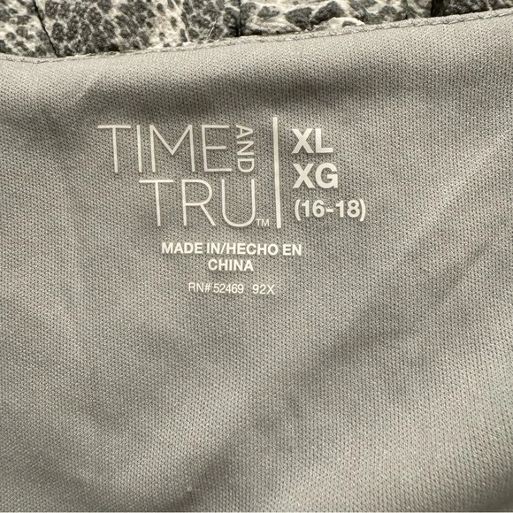 Time and Tru Gray Snakeskin Dress - Picture 11 of 13